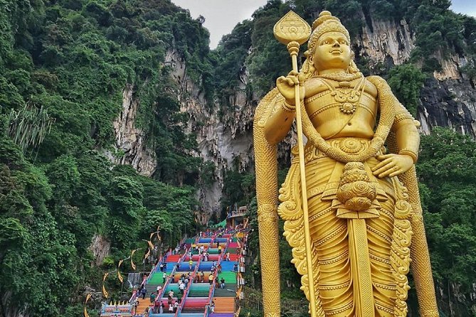 Private Tour: 2 in 1 Kuala Lumpur & Malacca Historical Day Tour - Cheng Hoon Teng Temple shows Malacca’s Chinese traditions