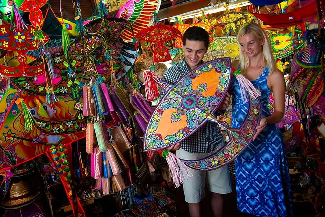 Private Tour: Half-Day Shopping and Market Exploration in Kuala Lumpur - What the driver does, and what you do