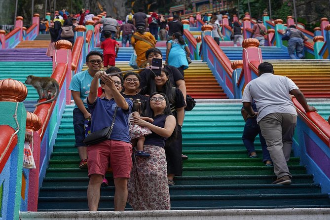 Private Tour Kuala Lumpur with Petronas Twin Towers Observation Deck & Batu Cave - A full day built around two very different sights