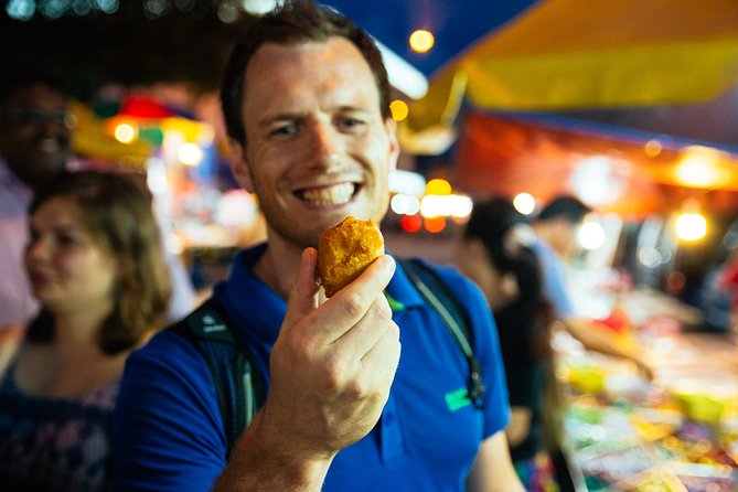 Private Tour : "Lepak-Lepak" at Local Night Market & Mamak Stall - Little India Brickfields and the Mamak table