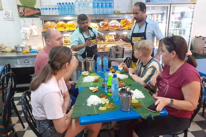 Private Tour : "Lepak-Lepak" at Local Night Market & Mamak Stall - Jalan Alor and the changing Pasar Malam schedule