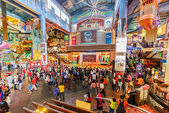 Private Tour with Local Host : Genting Highlands Day Tour enroute Batu Caves - Who will enjoy this day most?