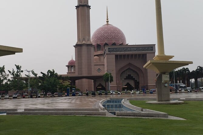 Putrajaya Tour From Kuala Lumpur Includes Batu Caves - The pink Putra Mosque beside Putra Square