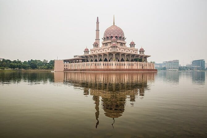 Putrajaya Tour From Kuala Lumpur Includes Batu Caves - Moroccan Pavilion and the final architectural stop