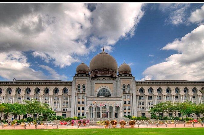 Putrajaya Tour with Traditional Boat Cruise & Pink Mosque (Private) - Booking details worth knowing before you go
