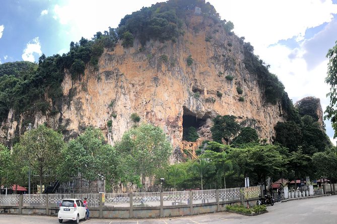 Rock Climbing guiding, top rope climbing includes full climbing gears and shoe. - Why Gua Damai X Park works for a climbing day