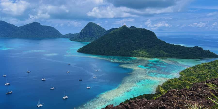 Semporna : Island Hopping Semporna Adventure - Bohey Dulang and the view worth working for