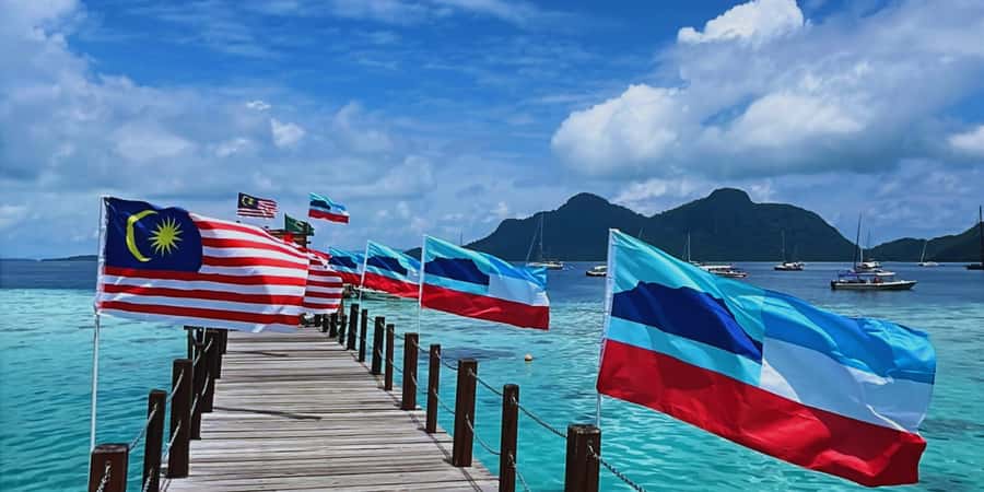 Semporna : Island Hopping Semporna Adventure - Shared boats, safety, and the real trade-off