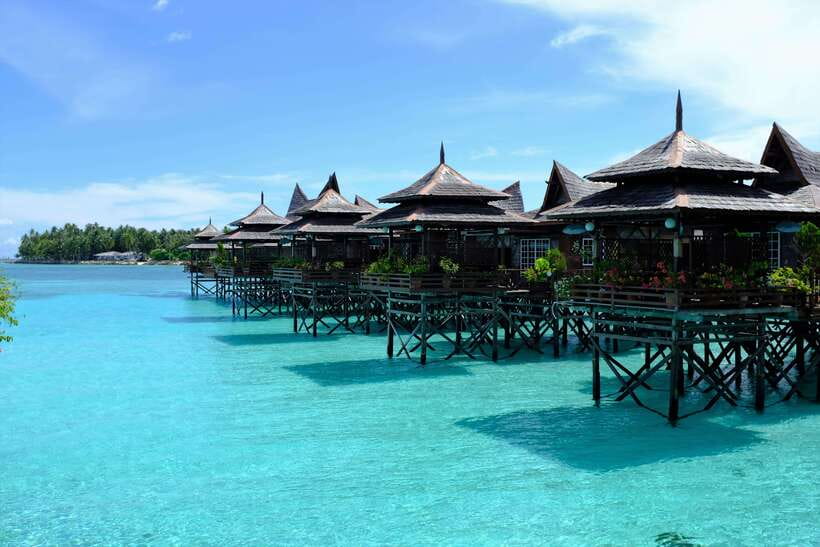 Semporna: Mabul and Kapalai Trip in Snorkel or Dive & Lunch - From Semporna Jetty to Mabul by Speedboat