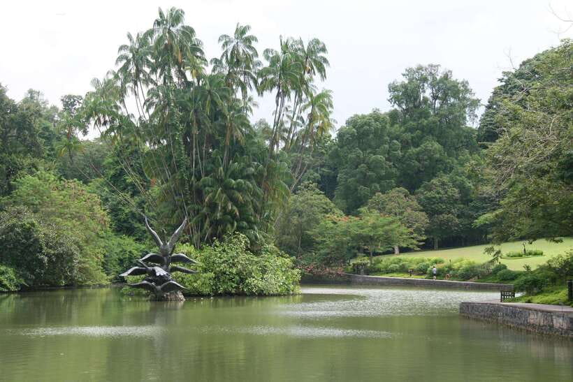 Singapore: Private Tour with a Local Guide - Pulau Ubin offers a more rural side of Singapore