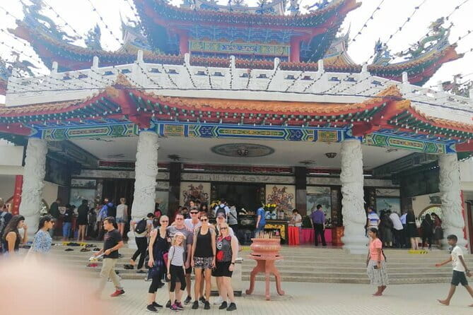 Small-Group Kuala Lumpur Half-Day City Tour - The Petronas Twin Towers photo stop