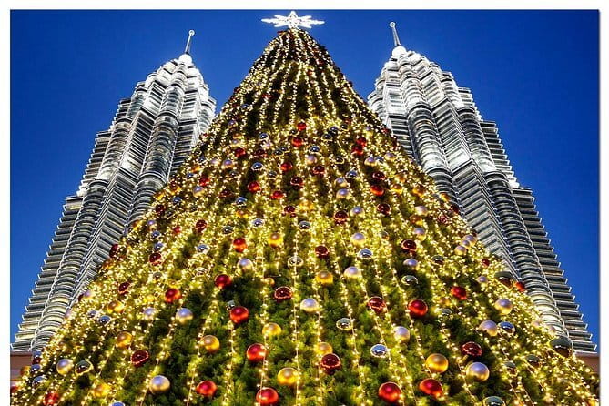Small-Group Kuala Lumpur Half-Day City Tour - The National Mosque among gardens