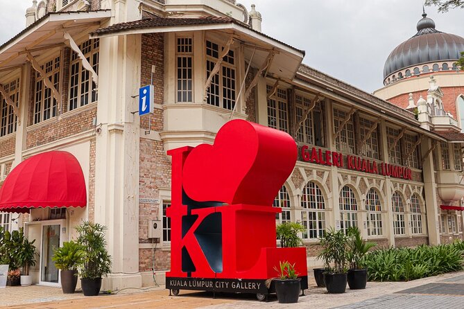 Ten Wonders Of Kuala Lumpur Shared Tour - The River of Life, Merdeka Square, and Sultan Abdul Samad Building