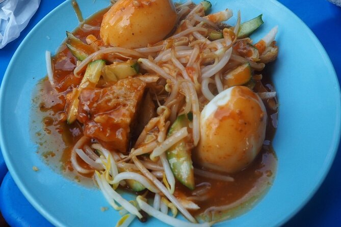 The 10 Tastings of Kuala Lumpur With Locals: Private Street Food Tour - What the $79.73 price really buys