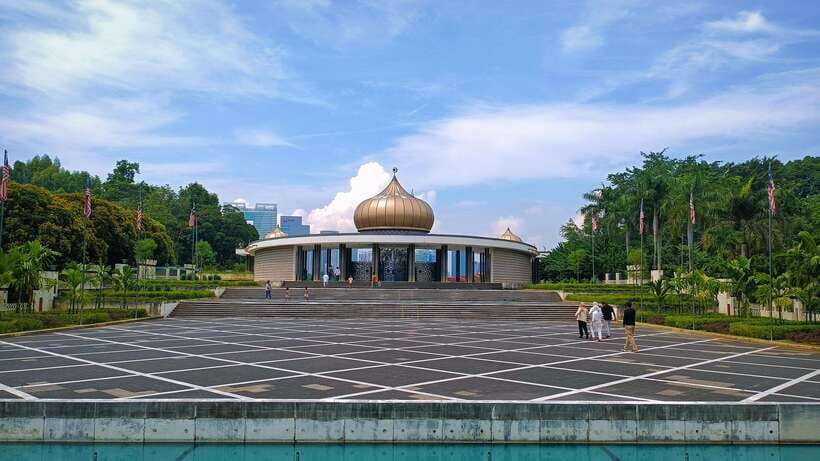 The Great Kuala Lumpur Tour with KL Tower Ticket & Lunch - Chinatown and the ride back to your hotel