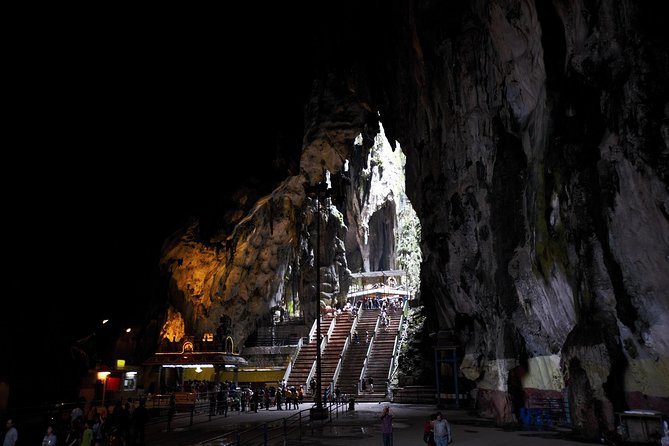 The holy caverns and temples of the Batu Caves - The 42-metre Murugan statue and 272-step climb