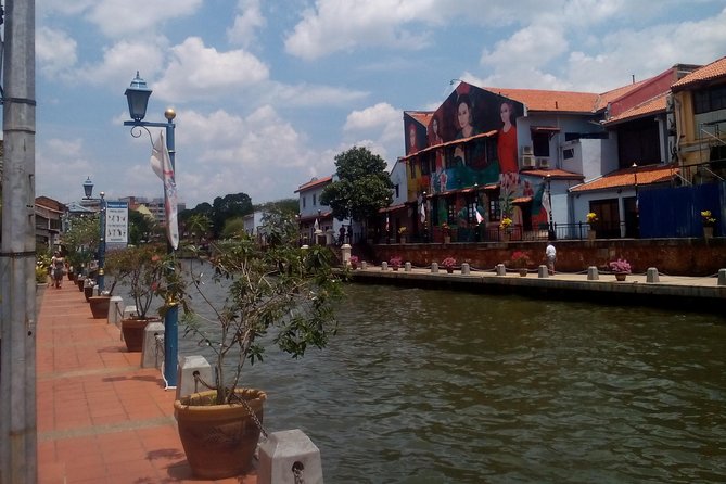 Treasures Of The Far East-Malacca, Museum, Trishaw Ride(Private) - Stadthuys, Christ Church, and Porta de Santiago