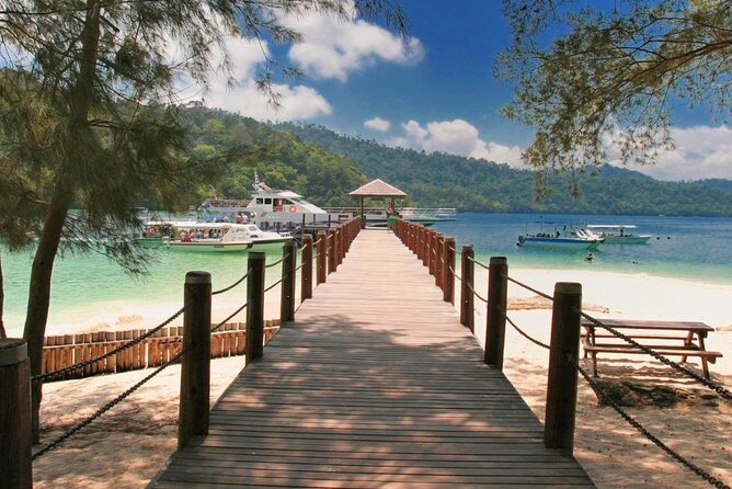 Tunku Abdul Rahman Park 2 Islands Hopping Tour from Kota Kinabalu - Lunch, swimming, and optional activities