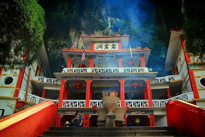 Wildlife & Wonders: Orang Utan Island + Perak Cave Temple Tour - What the $123.22 price really covers