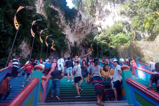 Wonders of Kuala Lumpur City & Countryside + Batu Caves (Private Guided Tour) - A brief stop at the National Mosque